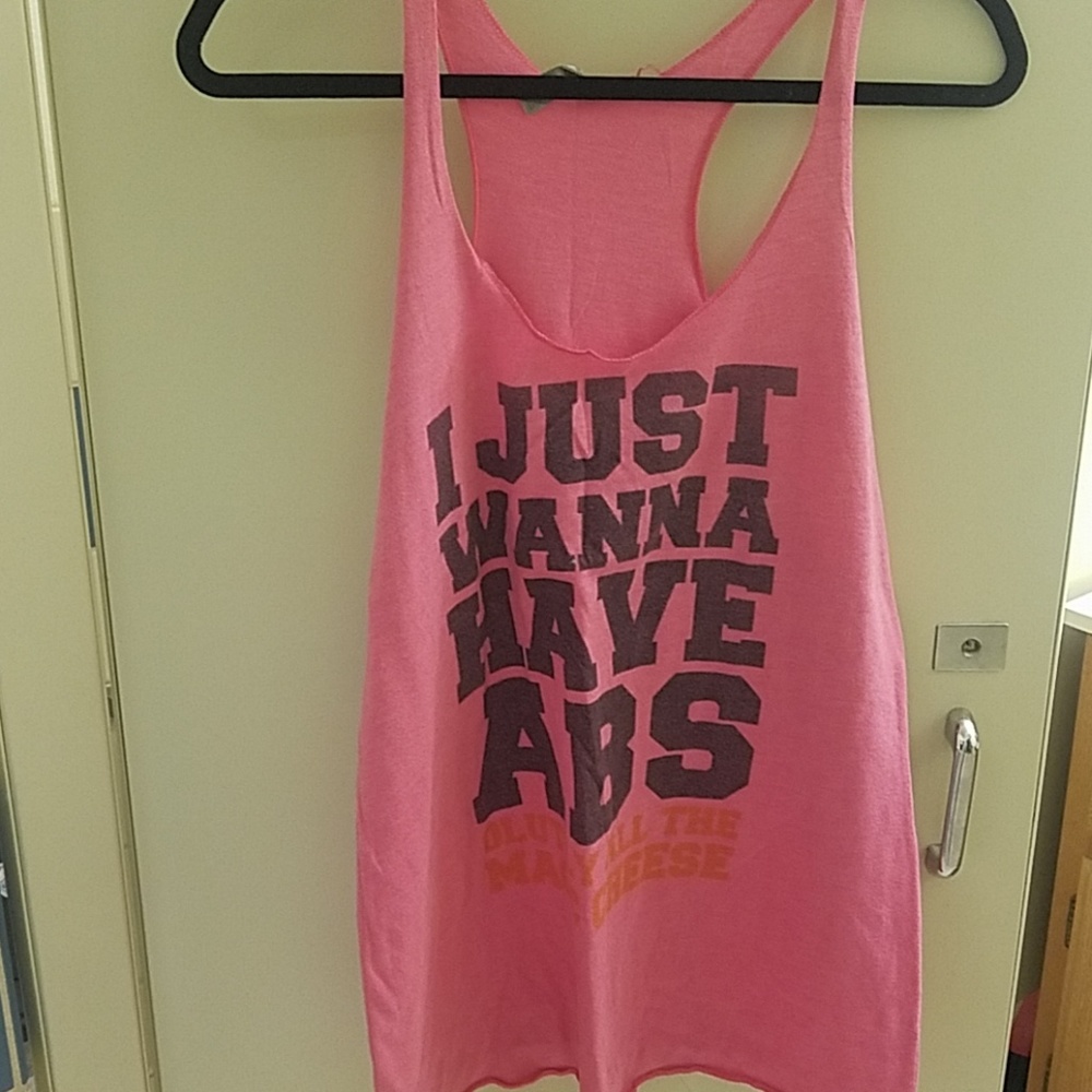 Graphic tank